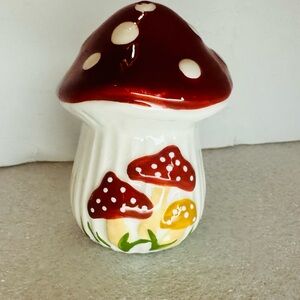 Potter Studio Fairytale Red Mushroom Pepper Shaker.  Grace Teaware Pepper Only
